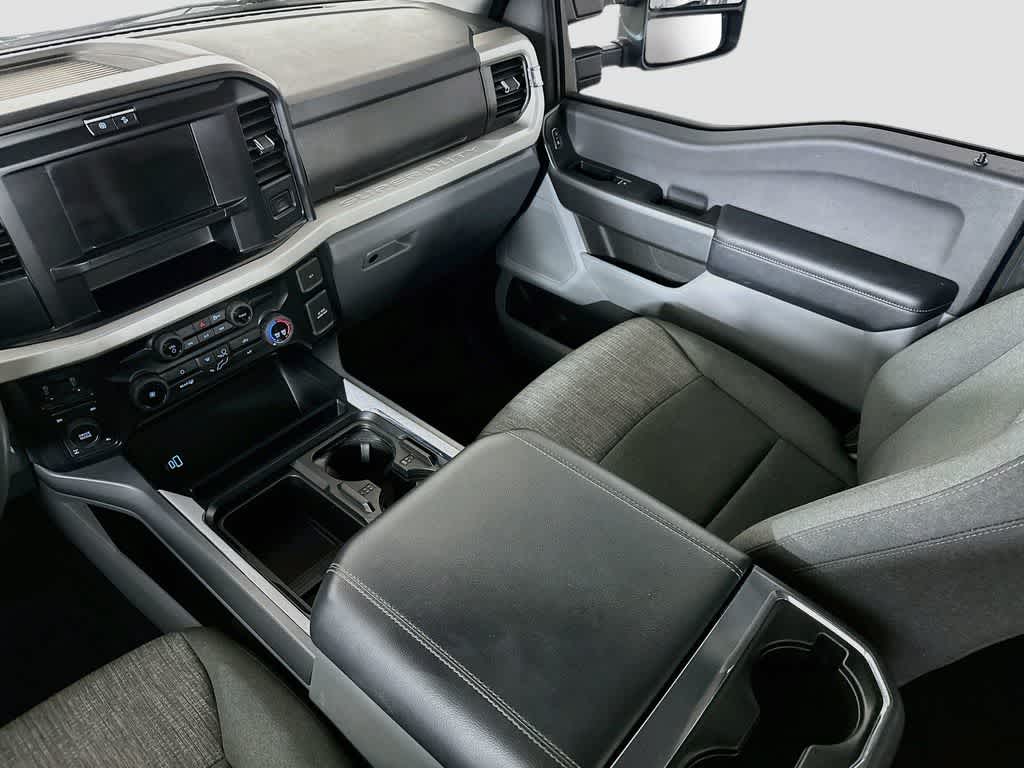2025 Ford Super Duty F-250 SRW XLT
