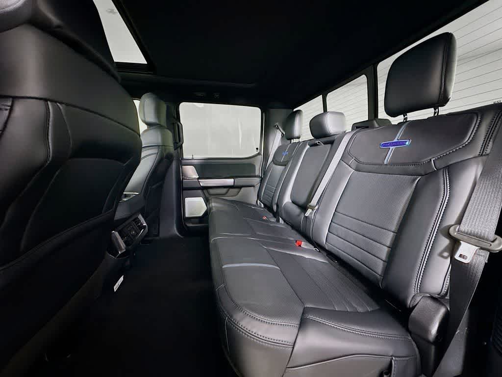 2026 Ford Super Duty F-250 SRW Platinum