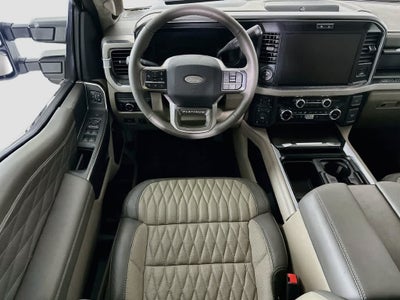2027 Ford Super Duty F-250 SRW F-250® Platinum®