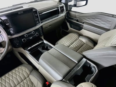 2027 Ford Super Duty F-250 SRW F-250® Platinum®