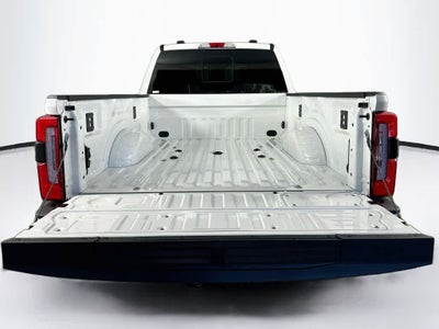 2027 Ford Super Duty F-250 SRW F-250® Platinum®