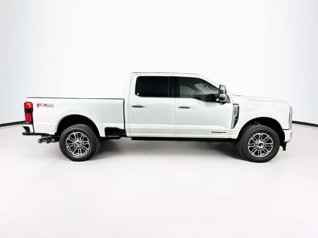 2027 Ford Super Duty F-250 SRW F-250® Platinum®