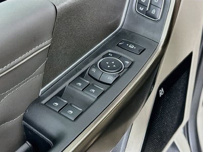 2027 Ford Super Duty F-250 SRW F-250® Platinum®