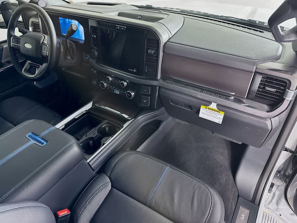 2026 Ford Super Duty F-250 SRW Platinum