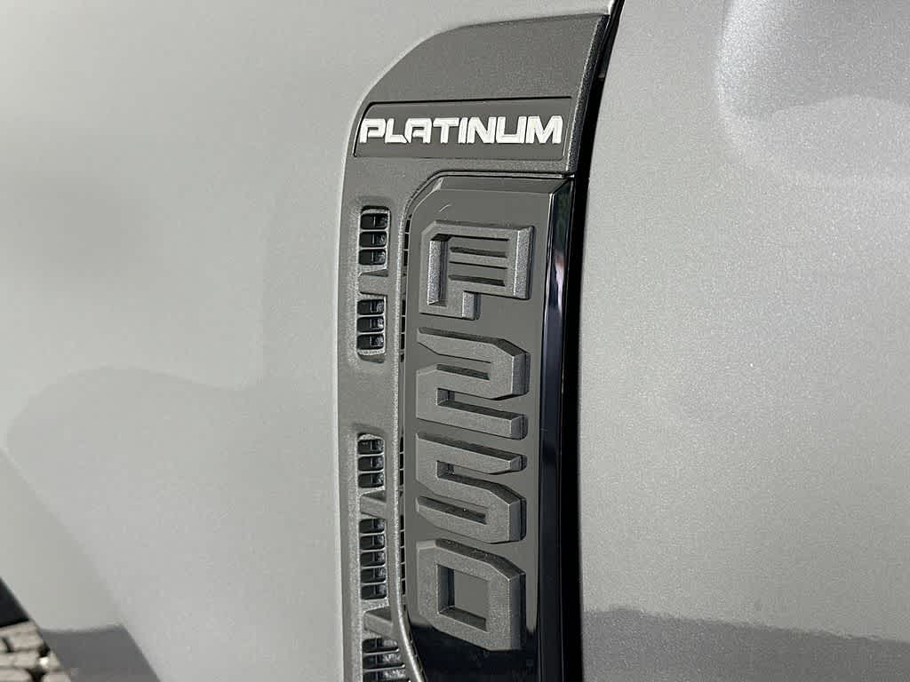 2026 Ford Super Duty F-250 SRW Platinum