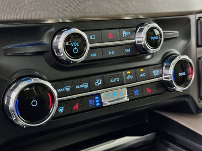 2027 Ford Super Duty F-250 SRW F-250® Platinum®