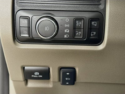 2027 Ford Super Duty F-250 SRW F-250® Platinum®