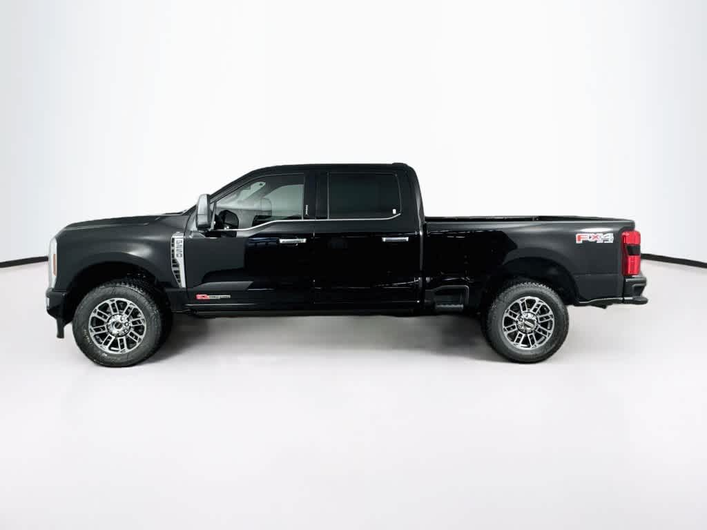 2027 Ford Super Duty F-250 SRW F-250® Platinum®