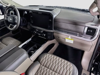 2027 Ford Super Duty F-250 SRW F-250® Platinum®