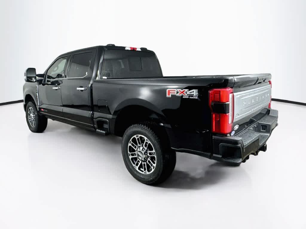 2027 Ford Super Duty F-250 SRW F-250® Platinum®