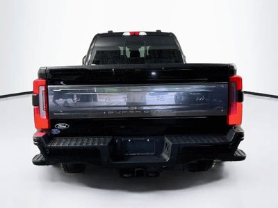 2027 Ford Super Duty F-250 SRW F-250® Platinum®