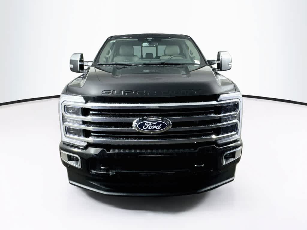 2027 Ford Super Duty F-250 SRW F-250® Platinum®