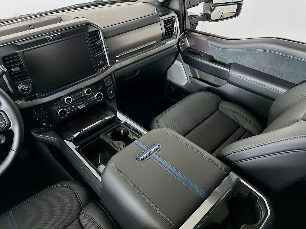 2026 Ford Super Duty F-250 SRW Platinum