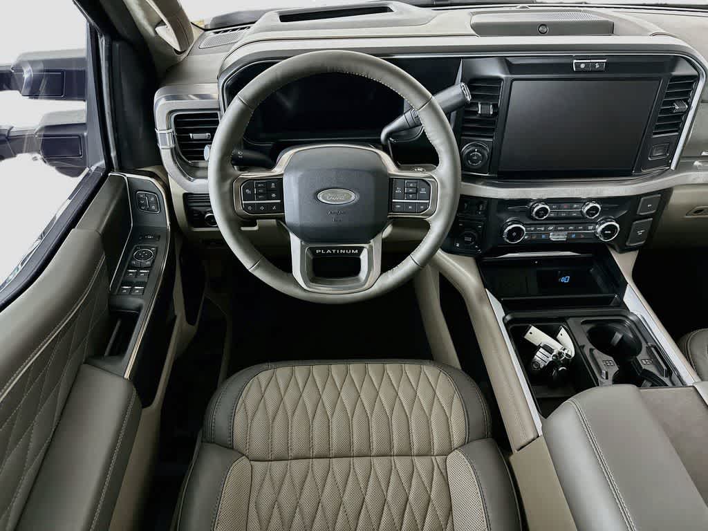 2026 Ford Super Duty F-250 SRW Platinum
