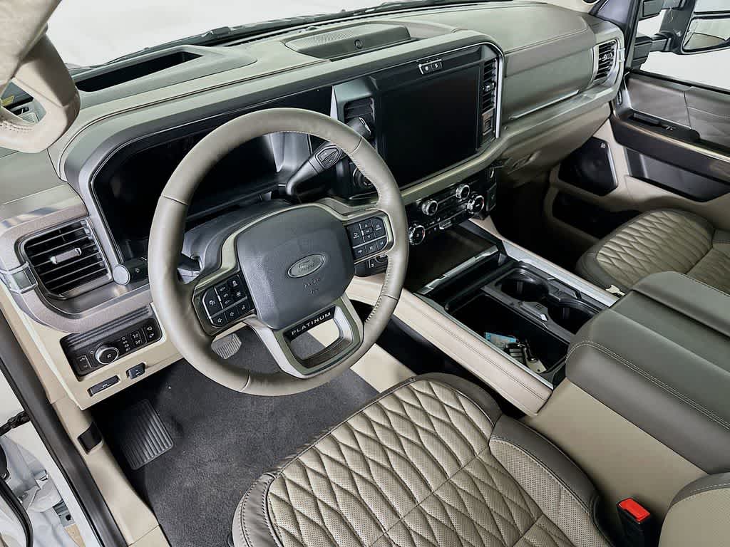 2026 Ford Super Duty F-250 SRW Platinum