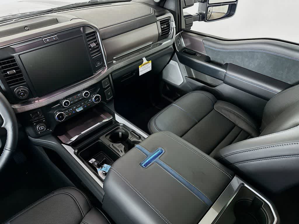 2026 Ford Super Duty F-250 SRW Platinum