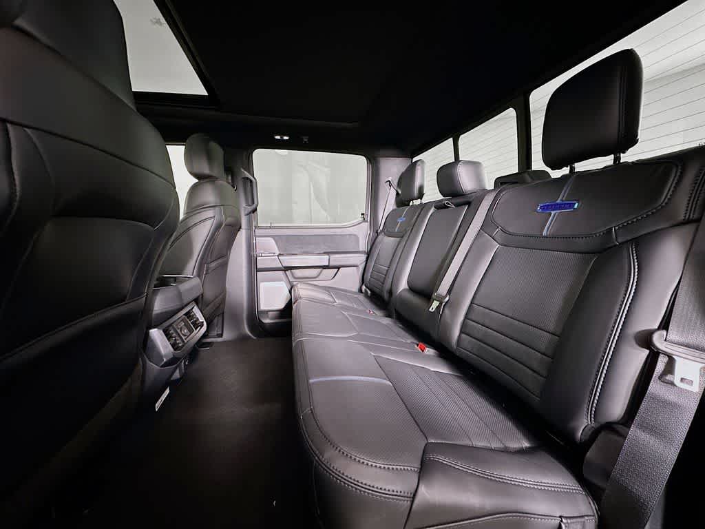 2026 Ford Super Duty F-250 SRW Platinum