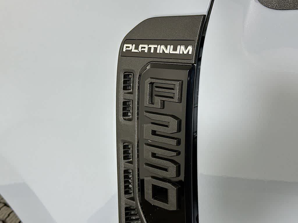 2026 Ford Super Duty F-250 SRW Platinum