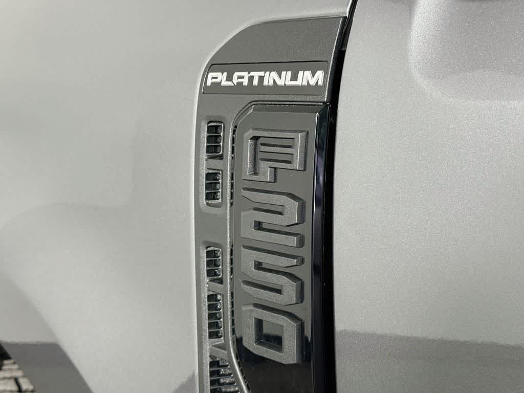 2026 Ford Super Duty F-250 SRW Platinum