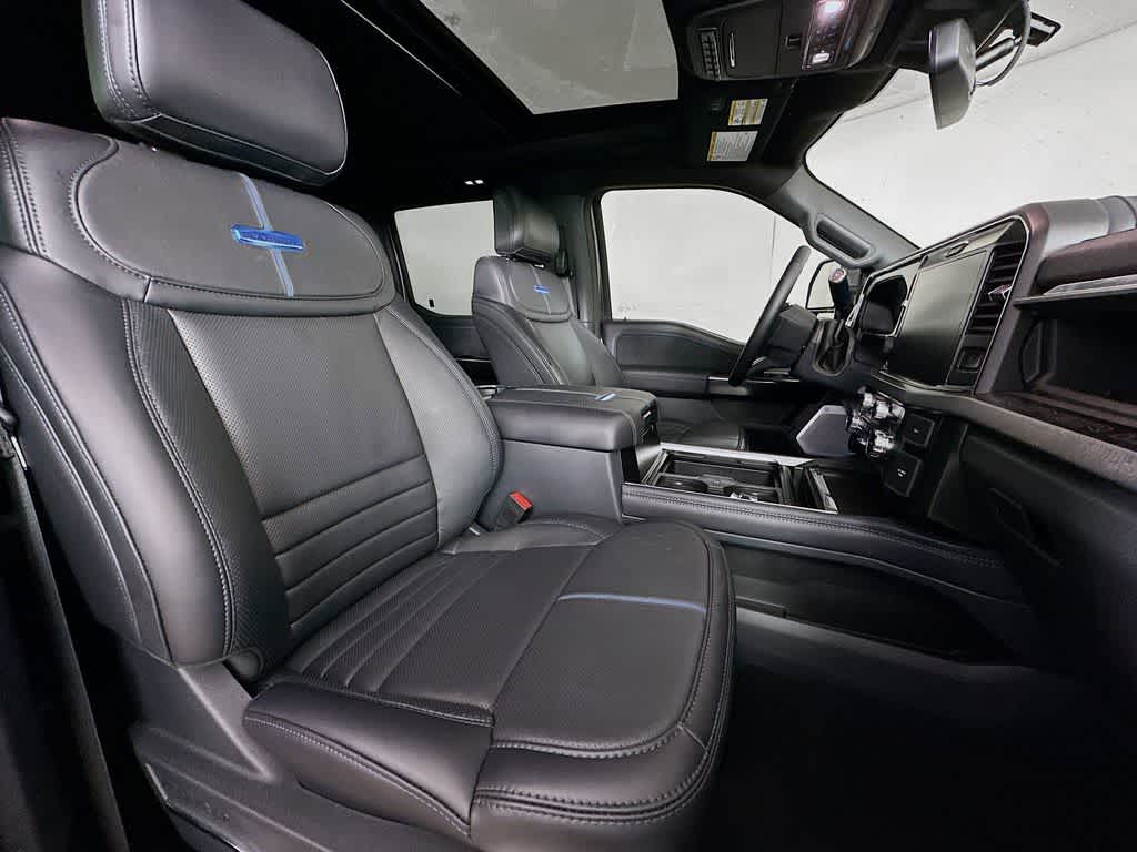 2026 Ford Super Duty F-250 SRW Platinum