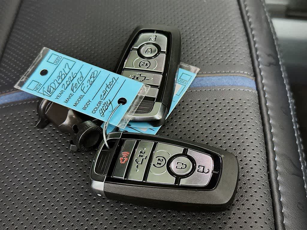 2026 Ford Super Duty F-250 SRW Platinum