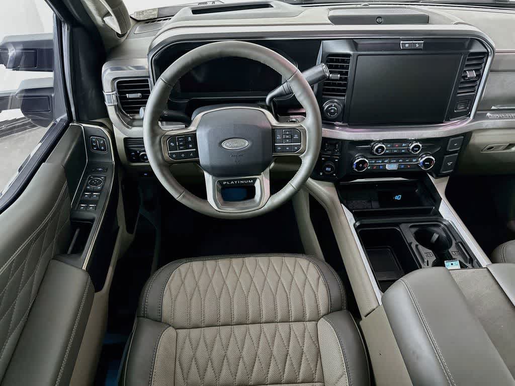 2026 Ford Super Duty F-250 SRW Platinum