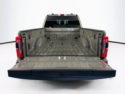 2027 Ford Super Duty F-250 SRW F-250® Platinum®