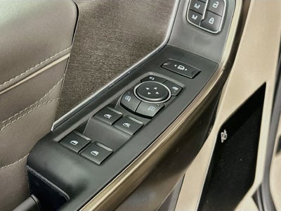2027 Ford Super Duty F-250 SRW F-250® Platinum®