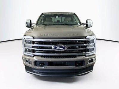 2027 Ford Super Duty F-250 SRW F-250® Platinum®