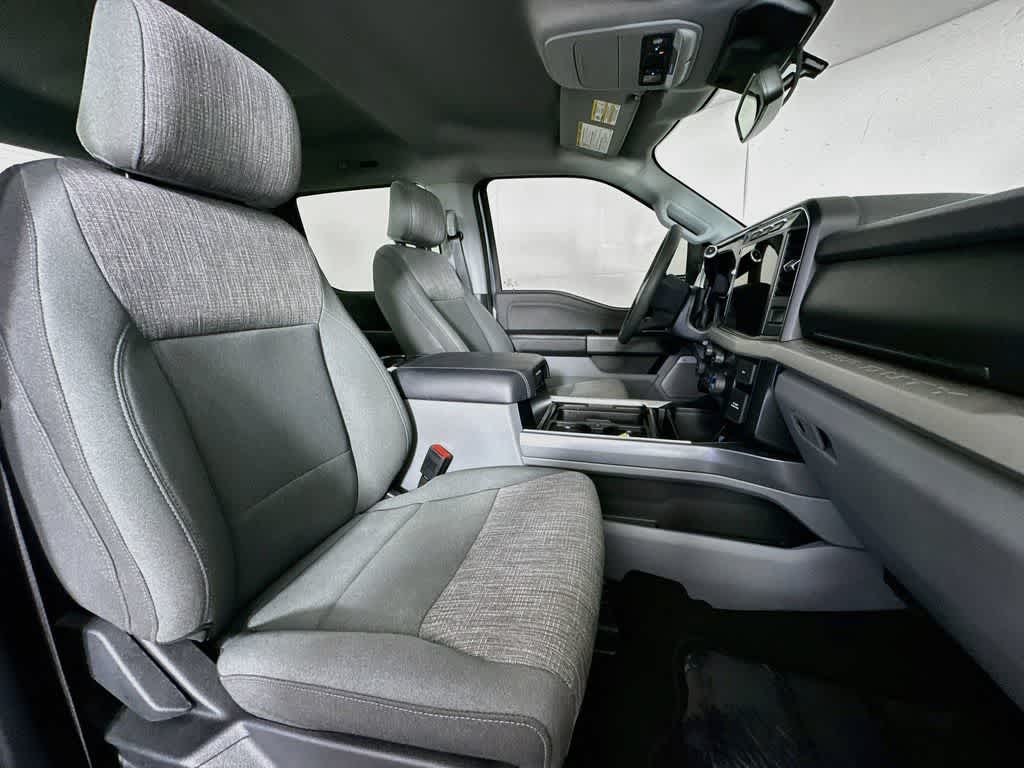 2024 Ford Super Duty F-250 Pickup XLT