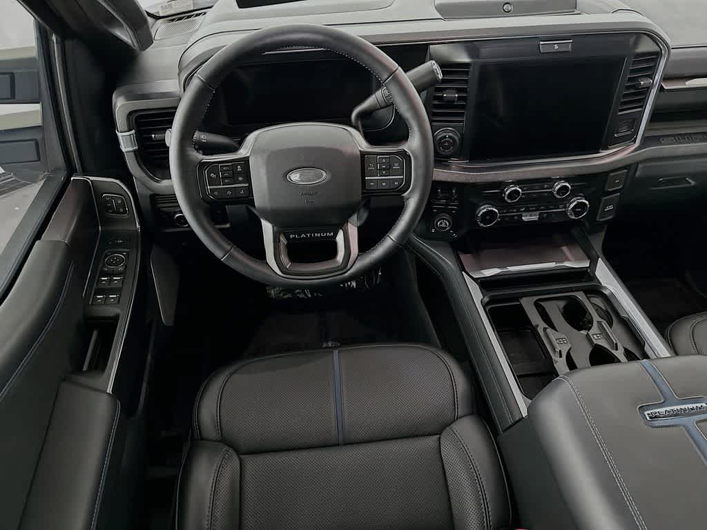 2026 Ford Super Duty F-250 SRW Platinum