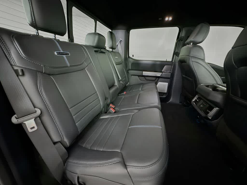 2026 Ford Super Duty F-250 SRW Platinum