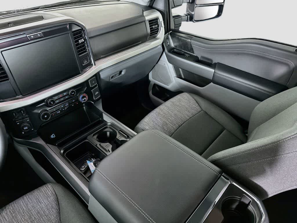 2026 Ford Super Duty F-250 SRW XLT