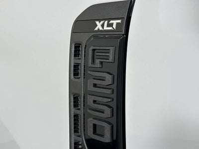 2026 Ford Super Duty F-250 SRW XLT