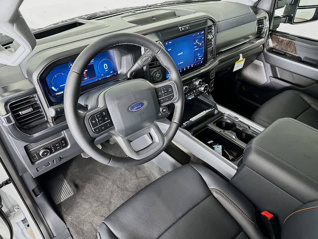 2025 Ford Super Duty F-350 SRW LARIAT