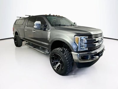2019 Ford Super Duty F-350 SRW Pickup LARIAT