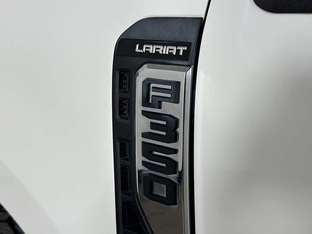 2023 Ford Super Duty F-350 SRW LARIAT