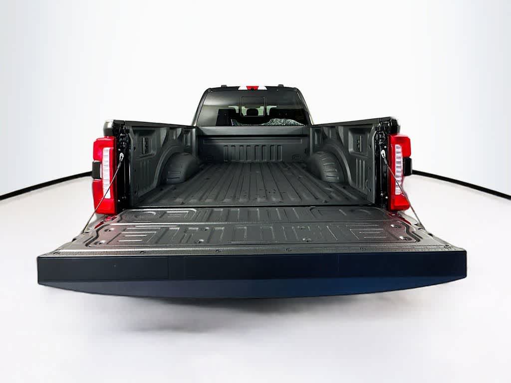2025 Ford Super Duty F-350 SRW XL