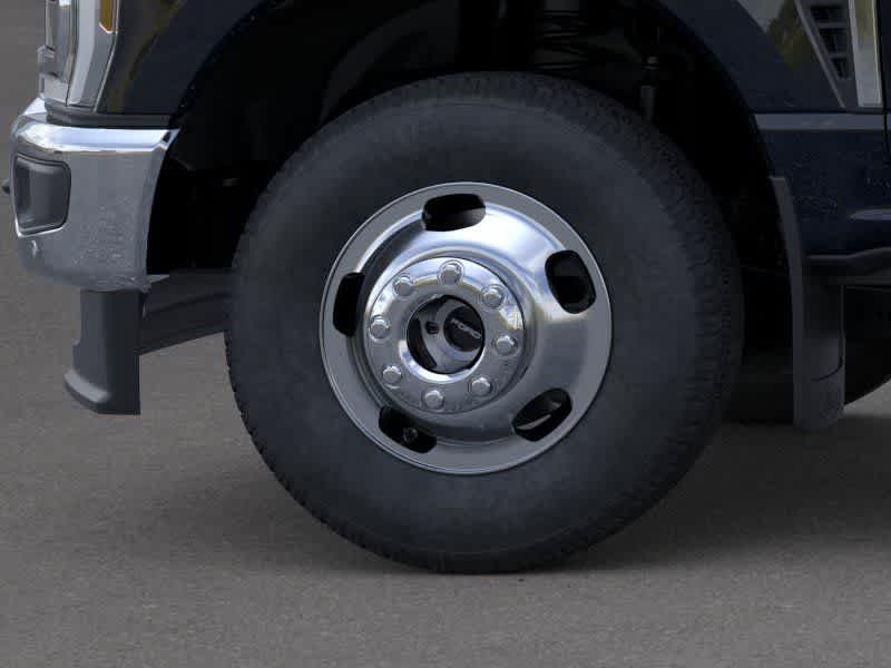 2026 Ford Super Duty F-350 DRW Pickup LARIAT