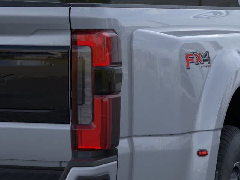 2026 Ford Super Duty F-350 DRW Pickup Platinum
