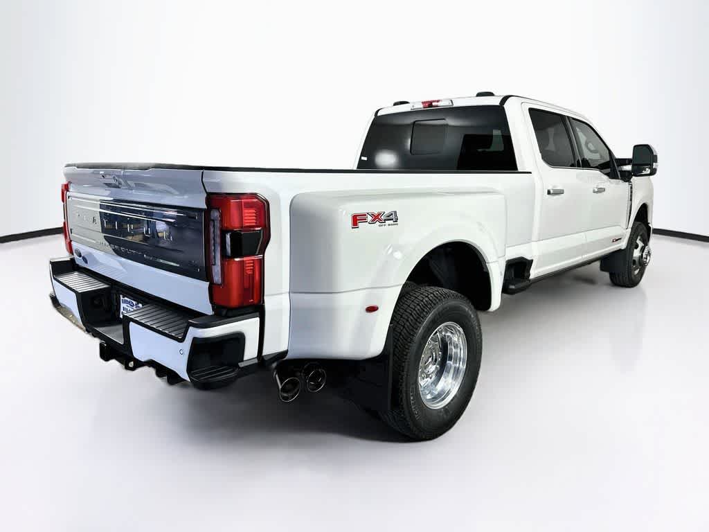 2026 Ford Super Duty F-350 DRW Pickup Platinum