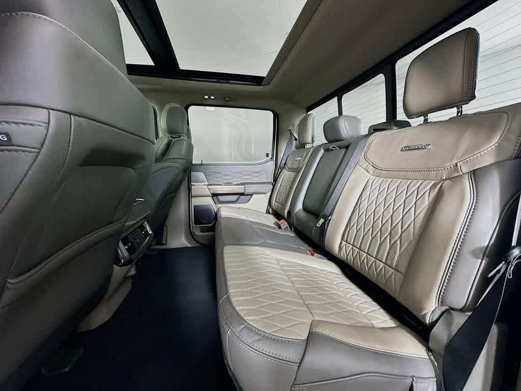 2026 Ford Super Duty F-350 DRW Platinum