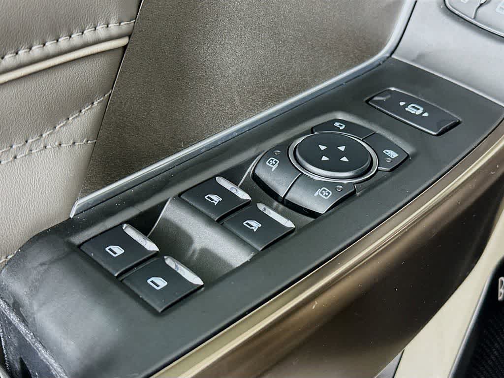 2026 Ford Super Duty F-350 DRW Pickup Platinum