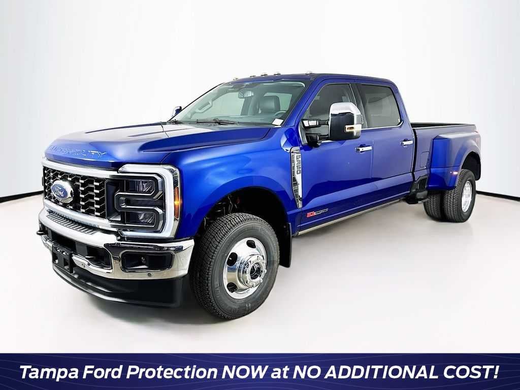 2026 Ford Super Duty F-350 DRW LARIAT