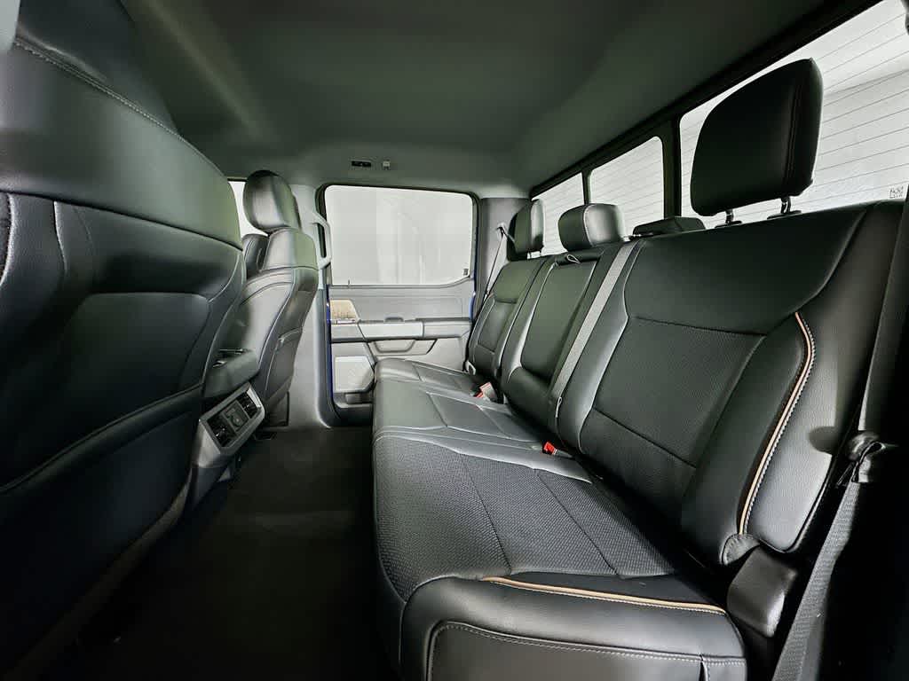 2026 Ford Super Duty F-350 DRW LARIAT