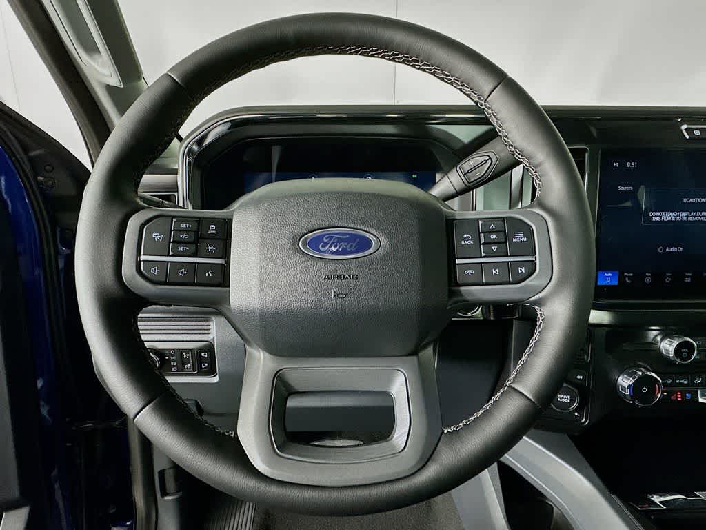 2026 Ford Super Duty F-350 DRW LARIAT