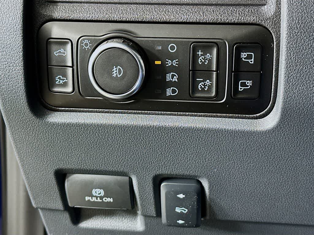 2026 Ford Super Duty F-350 DRW LARIAT