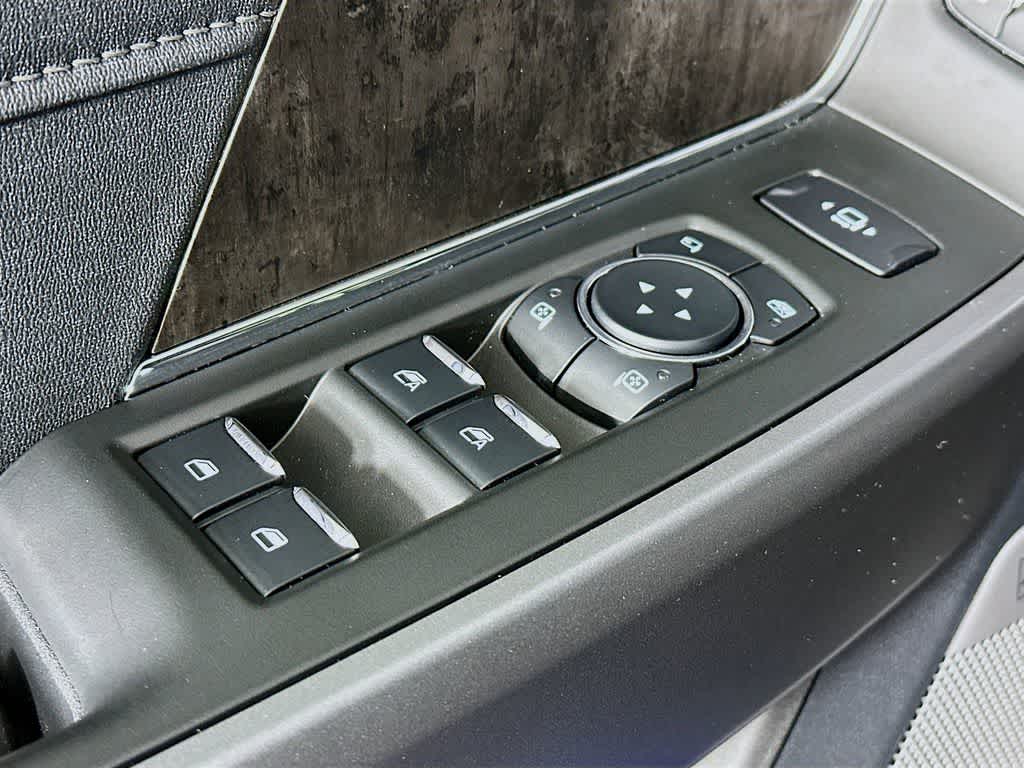 2026 Ford Super Duty F-350 DRW LARIAT