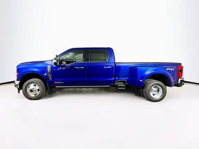 2026 Ford Super Duty F-350 DRW LARIAT