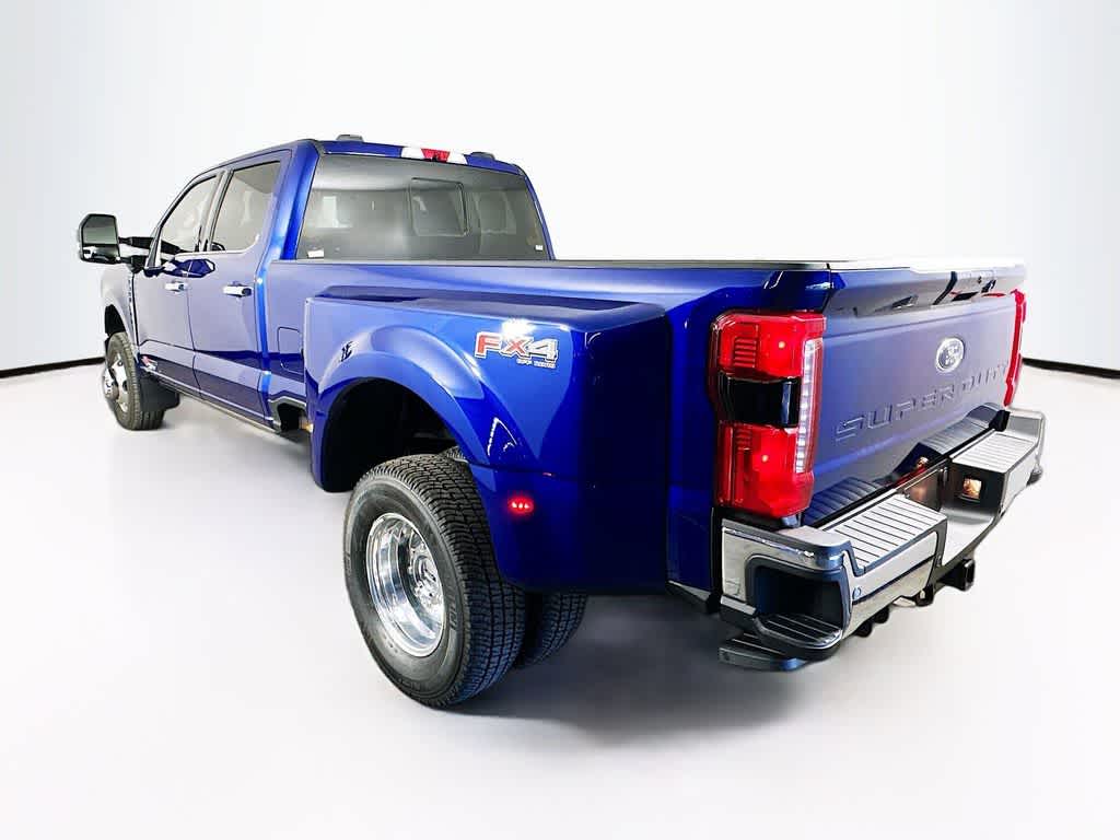 2026 Ford Super Duty F-350 DRW LARIAT